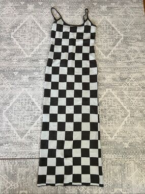 Amazon Checkerboard Maxi Slip Knit Dress - Gray & White